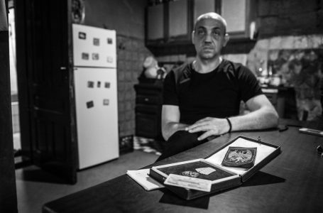 “War, terrorists, injuries. It was hell in Kosovo” – Milan Ćirić became a military invalid at the age of 22. The shrapnel in his head still threatens him!